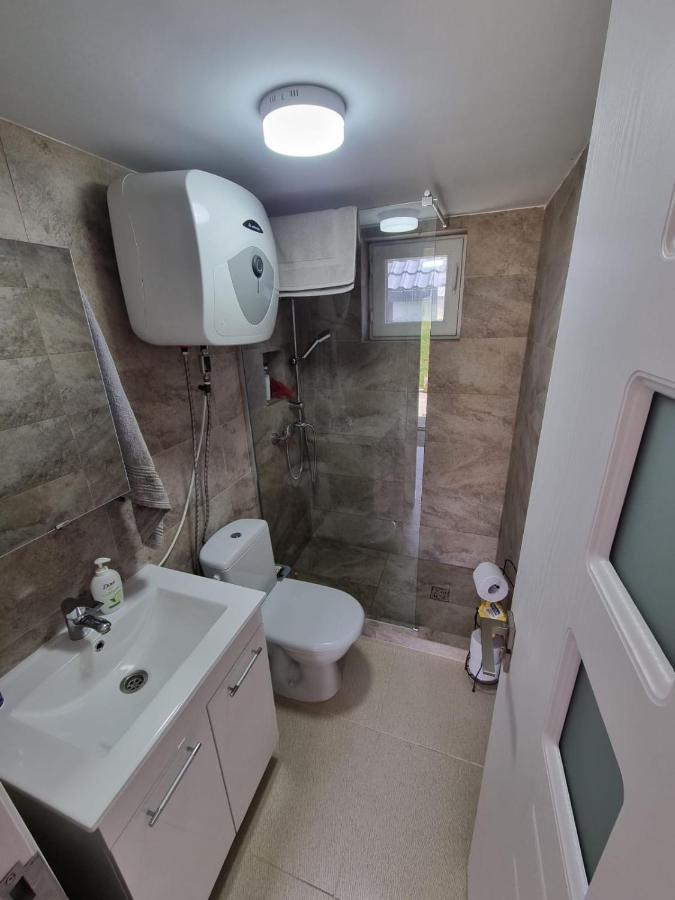 Casa Primitoare In Inima Naturii Si Padurii Rasca  外观 照片